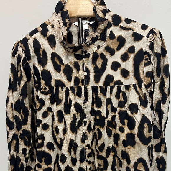 H&M Animal Print Blouse - Picture 10 of 10